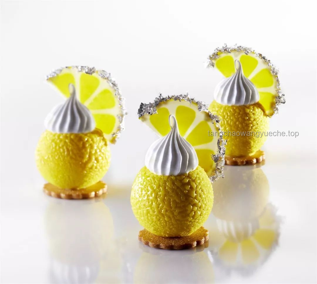 小泡芙市场进阶：从微型甜品到中泡芙的变革之路